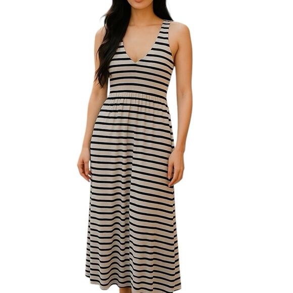 Chelsea & Theodore Striped Maxi Sundress NWT Size Small - Picture 1 of 12